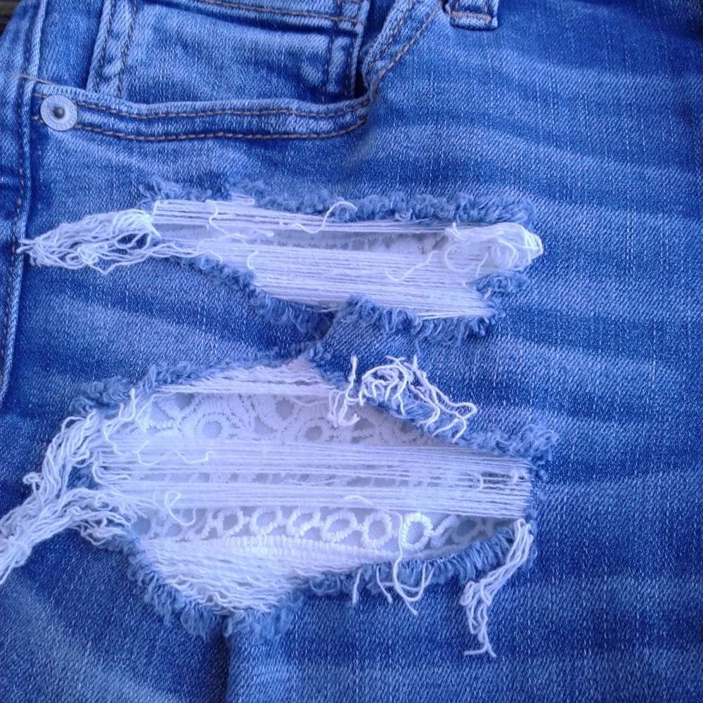 american eagle midi destroyed blue jean short lace - Picture 6 of 6